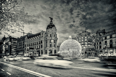 Andy Sotiriou | Metropolis